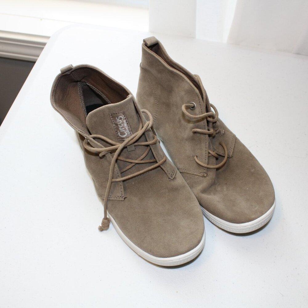 Circus Shoes - 8.5